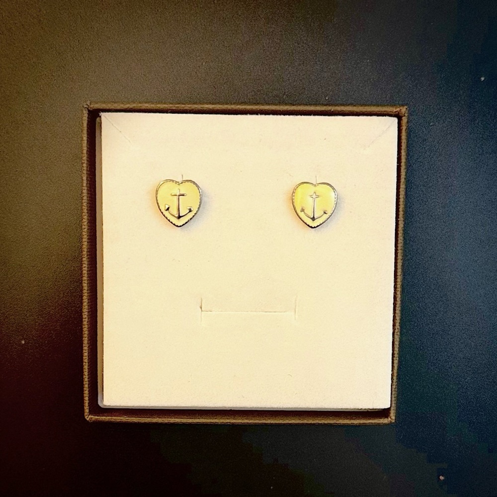 Yellow Heart Anchor Studs (FREE SHIPPING)